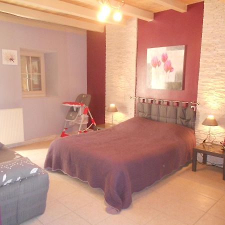 Charmante Maison A La Campagne Taizé Buitenkant foto